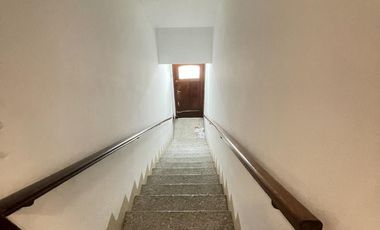 3 propiedades en Bloque en Lanús Este