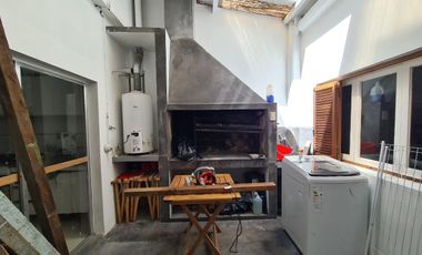 3 propiedades en Bloque en Lanús Este