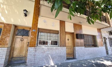 3 propiedades en Bloque en Lanús Este