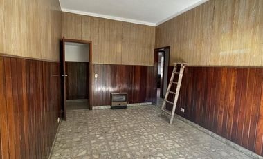 3 propiedades en Bloque en Lanús Este