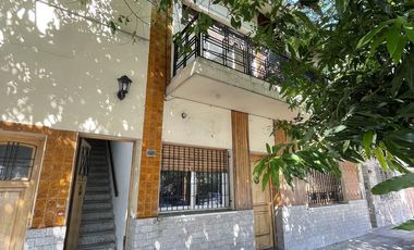 3 propiedades en Bloque en Lanús Este