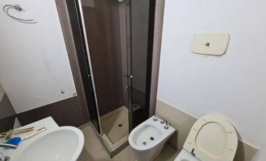 3 propiedades en Bloque en Lanús Este