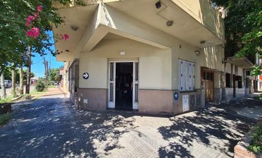 3 propiedades en Bloque en Lanús Este