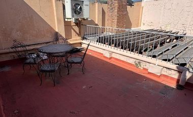 Casa en venta a metros de Bv. Pellegrini. 3 Dormitorios + Cochera