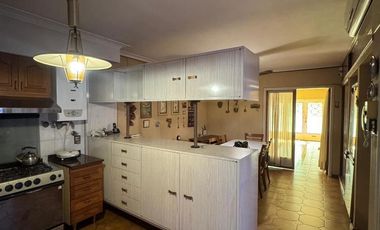 Casa en venta a metros de Bv. Pellegrini. 3 Dormitorios + Cochera