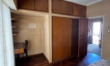 Casa en venta a metros de Bv. Pellegrini. 3 Dormitorios + Cochera