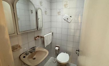 Casa en venta a metros de Bv. Pellegrini. 3 Dormitorios + Cochera