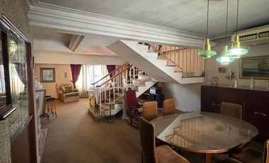 Casa en venta a metros de Bv. Pellegrini. 3 Dormitorios + Cochera