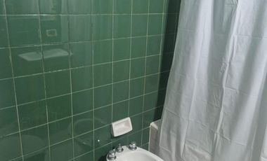 Departamento en Alquiler de 2 Ambientes en Olivos