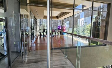 SE RENTA PRECIOSO DEPARTAMENTO AMUEBLADO EN BE GRAND LOMAS