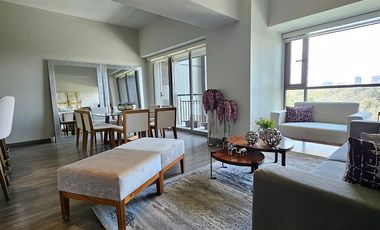 SE RENTA PRECIOSO DEPARTAMENTO AMUEBLADO EN BE GRAND LOMAS