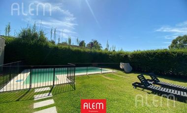 Casa en Venta en Campos de Echeverría, Canning