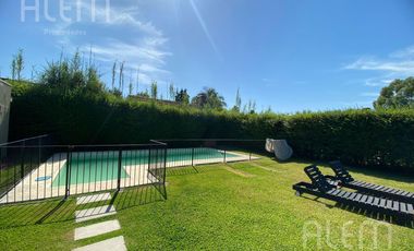 Casa en Venta en Campos de Echeverría, Canning
