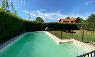 Casa en Venta en Campos de Echeverría, Canning