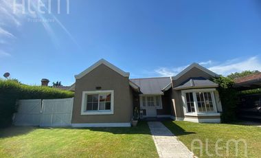 Casa en Venta en Campos de Echeverría, Canning
