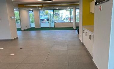 Oficina equipada en renta 590m2 + 60m2 de terraza zona San Agustín San Pedro GG