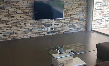 Moderna propiedad en Venta en  Fincas de Iraola II