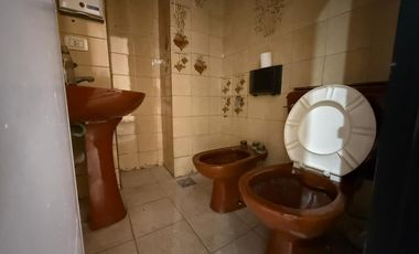 Local comercial amplio varios rubros avellaneda alquiler trifasica fuerza motriz