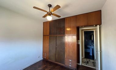 Departamento cuatro ambientes en venta en Sarandi