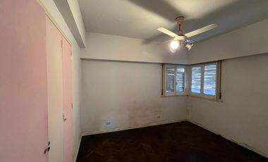 Departamento cuatro ambientes en venta en Sarandi