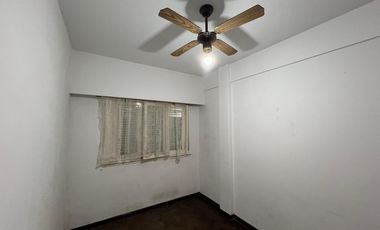 Departamento cuatro ambientes en venta en Sarandi