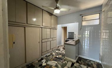 Departamento cuatro ambientes en venta en Sarandi