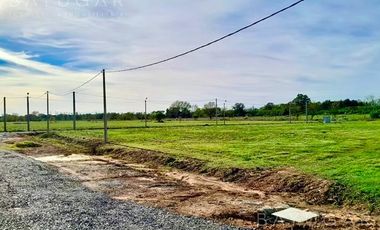 Venta Lotes en el Barrio Las Acacias - Exaltación de la Cruz