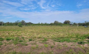 Venta Lotes en el Barrio Las Acacias - Exaltación de la Cruz