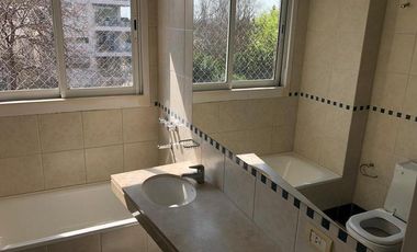 Departamento de 3 ambientes con cochera en ALQUILER en La Lucila