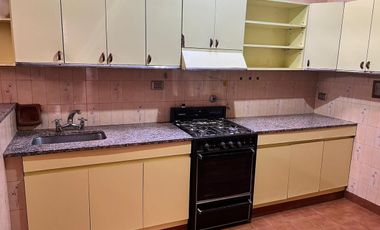 Venta Casa en  Banfield