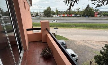 Departamento en alquiler en Loma Verde