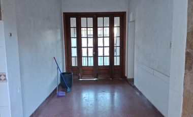 Casa 4 ambientes. Excelente ubicación. San Fernando.