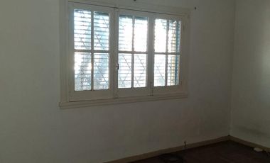 Casa 4 ambientes. Excelente ubicación. San Fernando.