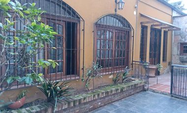 Casa 4 ambientes. Excelente ubicación. San Fernando.