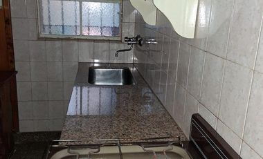 Casa 4 ambientes. Excelente ubicación. San Fernando.