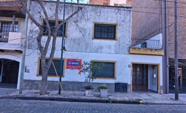 Casa 4 ambientes. Excelente ubicación. San Fernando.