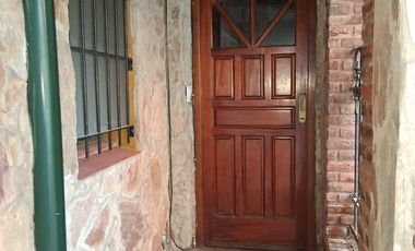 Casa 4 ambientes. Excelente ubicación. San Fernando.