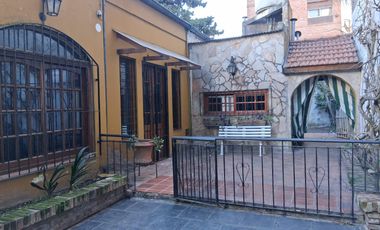 Casa 4 ambientes. Excelente ubicación. San Fernando.