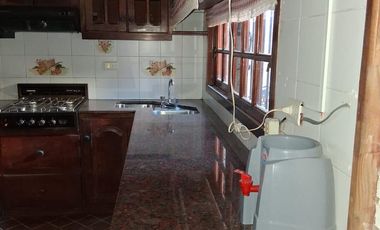 Casa 4 ambientes. Excelente ubicación. San Fernando.