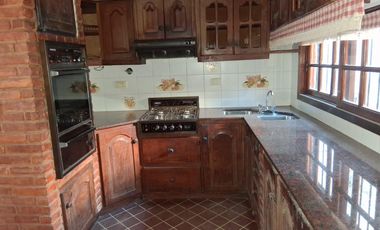 Casa 4 ambientes. Excelente ubicación. San Fernando.