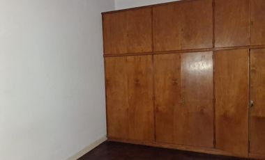 Casa 4 ambientes. Excelente ubicación. San Fernando.