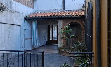 Casa 4 ambientes. Excelente ubicación. San Fernando.