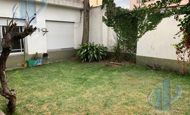 Venta - Casa  4 amb. - Ramos Mejia Sur