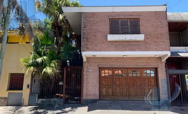 Venta - Casa  4 amb. - Ramos Mejia Sur