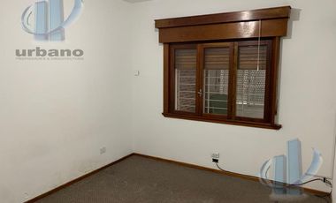 Venta - Casa  4 amb. - Ramos Mejia Sur