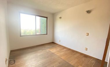 VENTA CASA EN BOSQUES DE LA HERRADURA CON SEGURIDAD