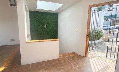 VENTA CASA EN BOSQUES DE LA HERRADURA CON SEGURIDAD