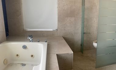 VENTA CASA EN BOSQUES DE LA HERRADURA CON SEGURIDAD