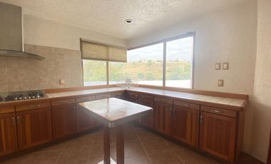 VENTA CASA EN BOSQUES DE LA HERRADURA CON SEGURIDAD
