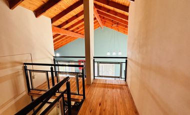 Casa con Pileta zona Artalaz